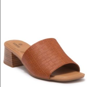 SUSINA Miriam Croc Embossed Mule Sandal